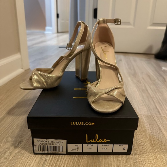 Lulus Shoes - Lulus Carly Gold Heels size 9 chunky heel champagne